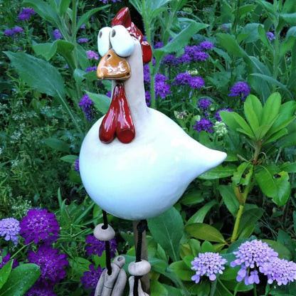 ChickCharm Tuindecoratie – Vrolijke Kippen voor een Speelse Tuinsfeer